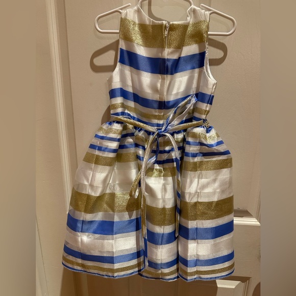 Beautiful Rare Editions dress in gold, blue and white in size 5. - Picture 3 of 4